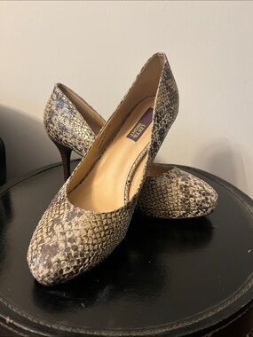 Life Stride Beige Snake-Print Pointed Toe Pumps - Women's Heels